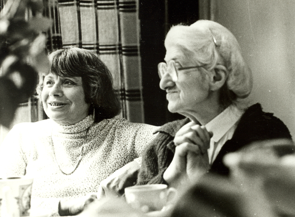 3 - Клара Лозовская и ЛЧ - фото А-Карзанова - 1990е.jpg